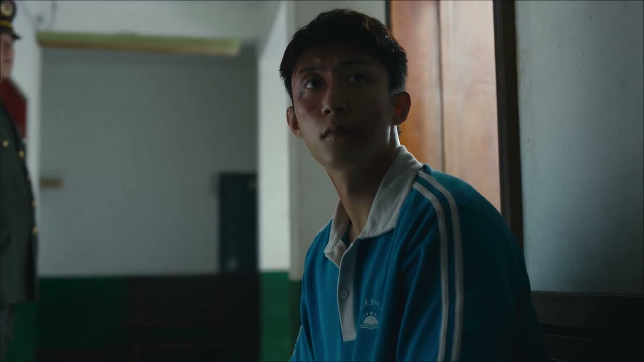 你小点声 孩子在外面呢
