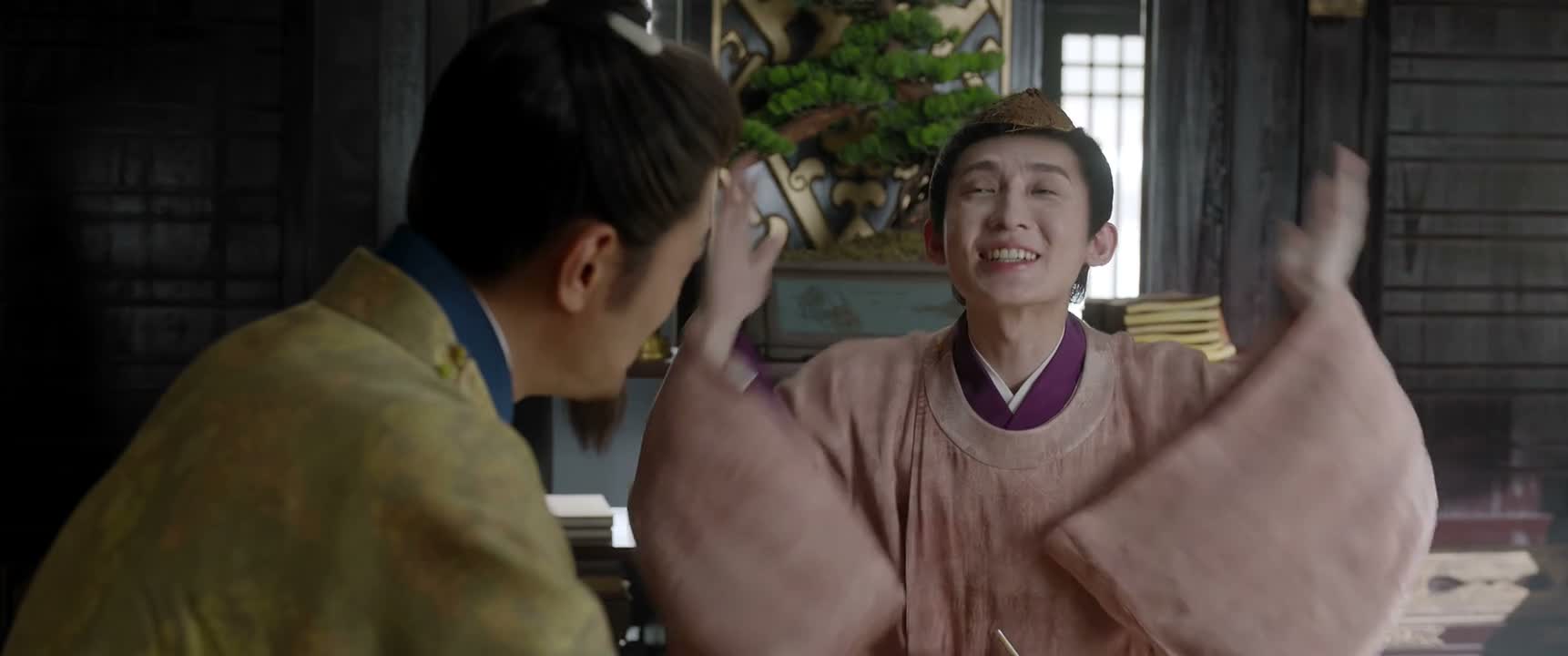 戴在脑袋上 像不像幞头