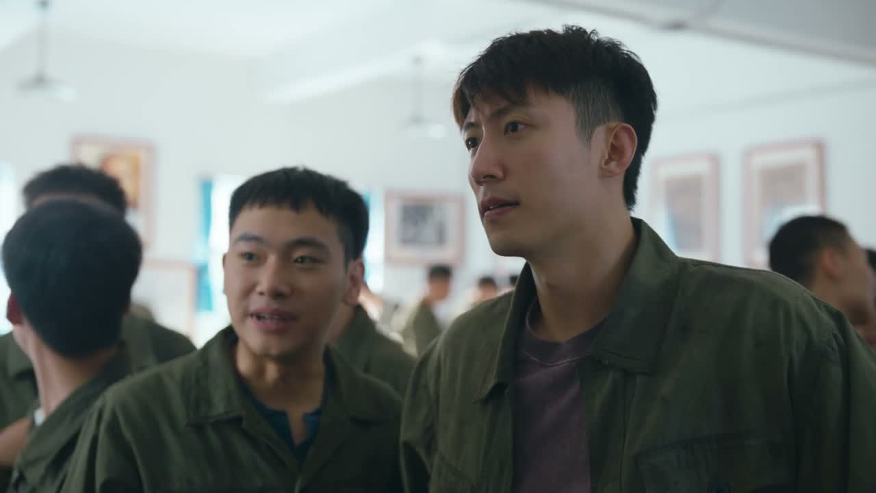 没准咱爷爷是拍照片的那个