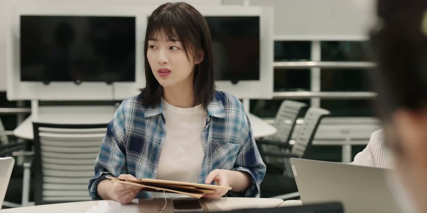 你们怎么看起来比我还生气
