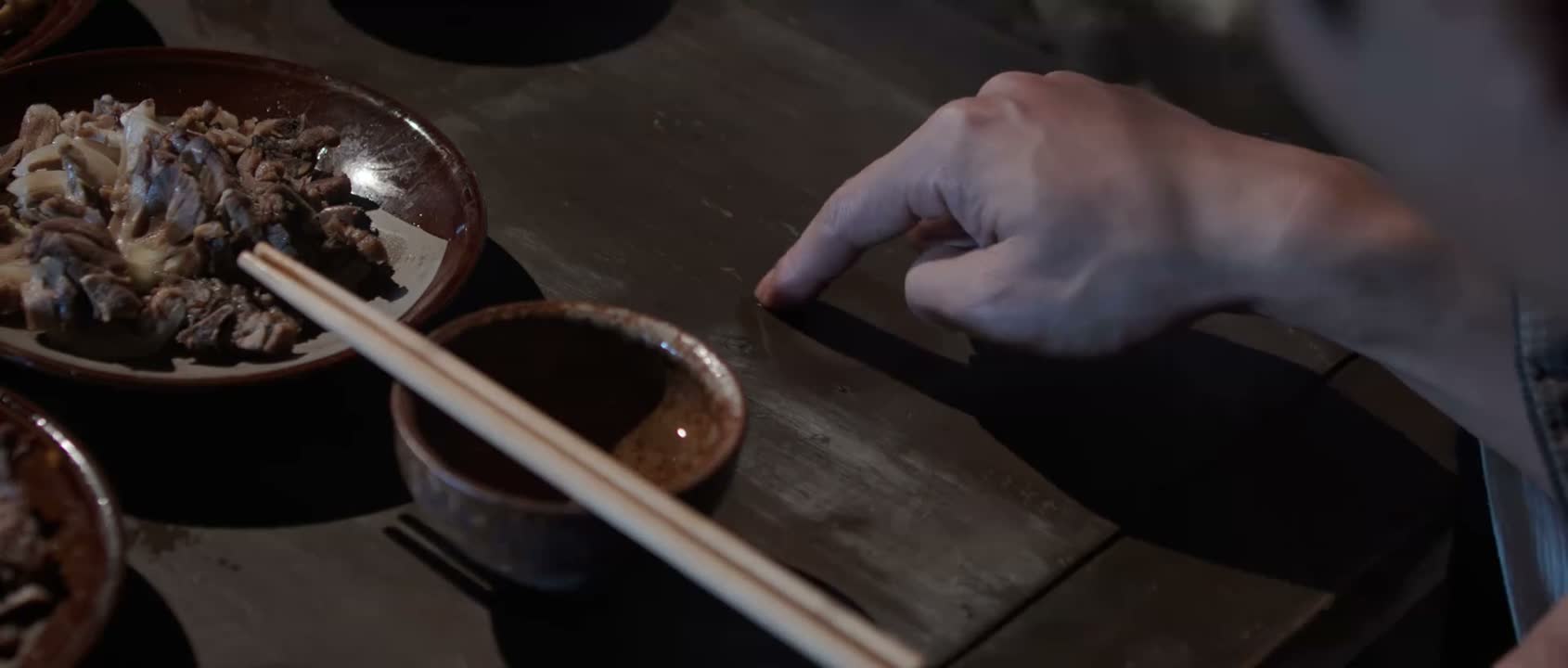 黑黑焦焦 这般大小