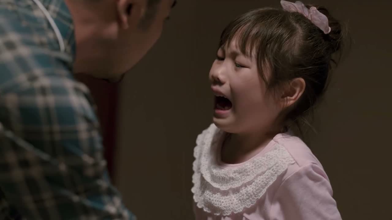 还打我 谁打你了 你推她干啥呀