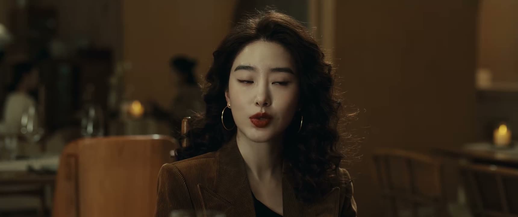 所以我现在应该把这个戒指收了
