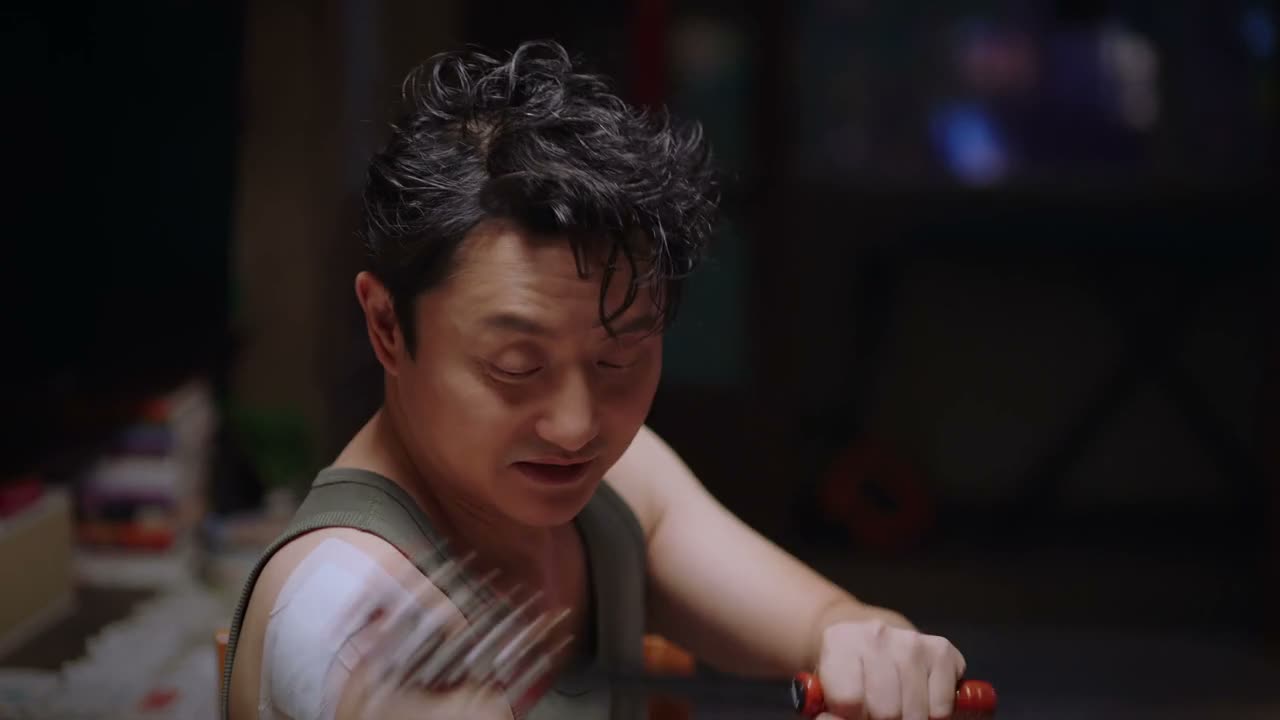 谁伺候谁还不一定呢