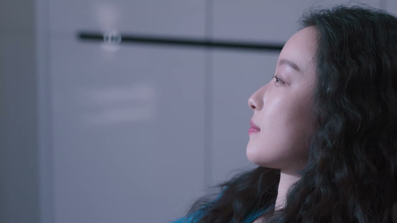马蜂窝一捅 叮你满头包