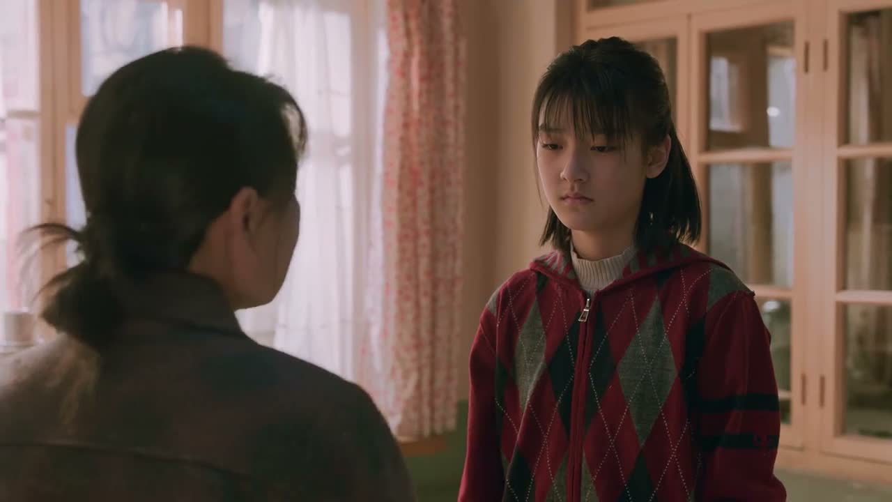 行了 阿姨还着急 回去看摊了啊