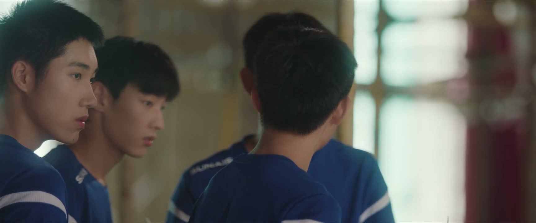 从小就踢啊 习惯了吧