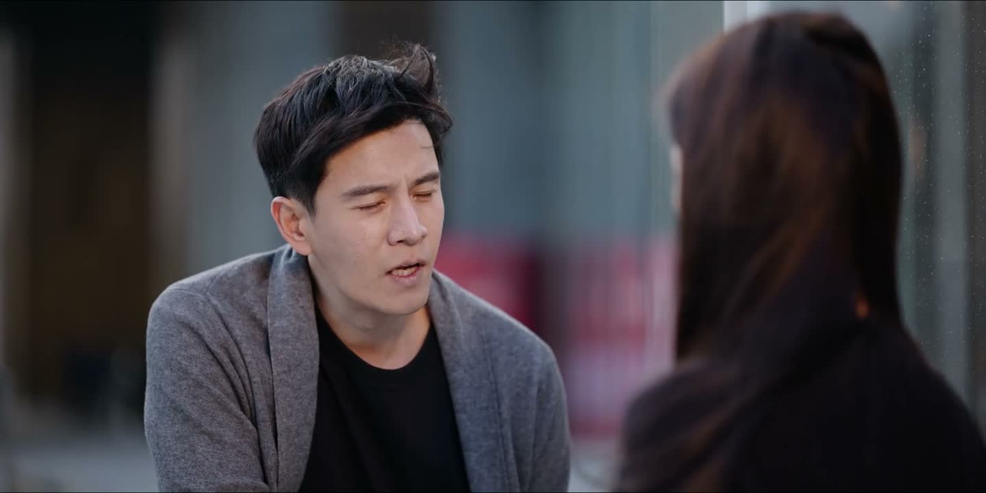两个八竿子打不着的人