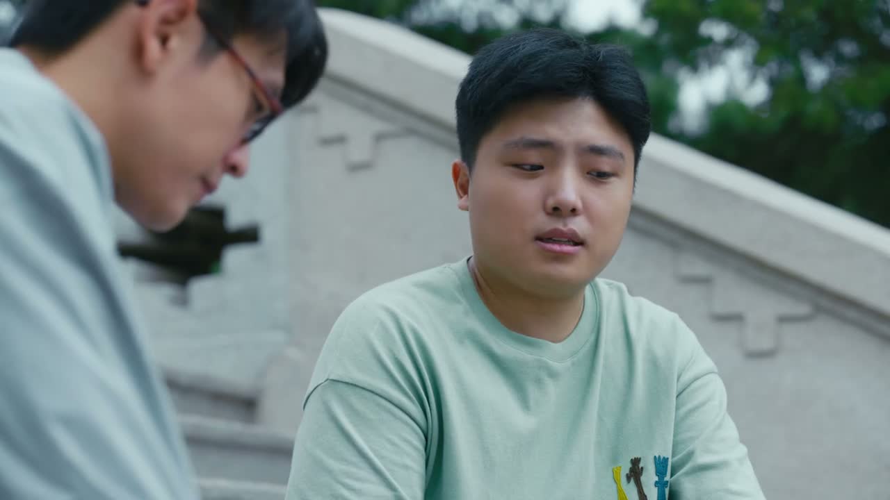 你看那厂子是越来越不行
