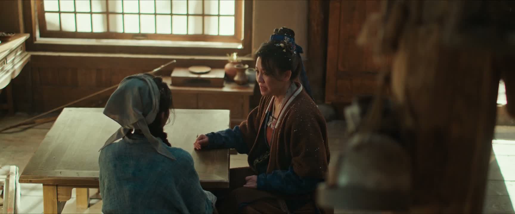指不定你撵他他都不走呢