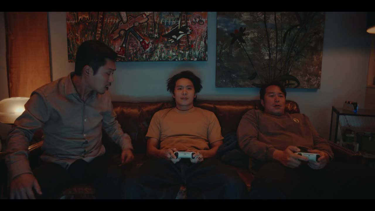 连一句话…对不起都没有 你现在在那边给我笑