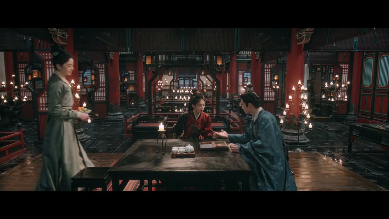 你们是在看手相吗?