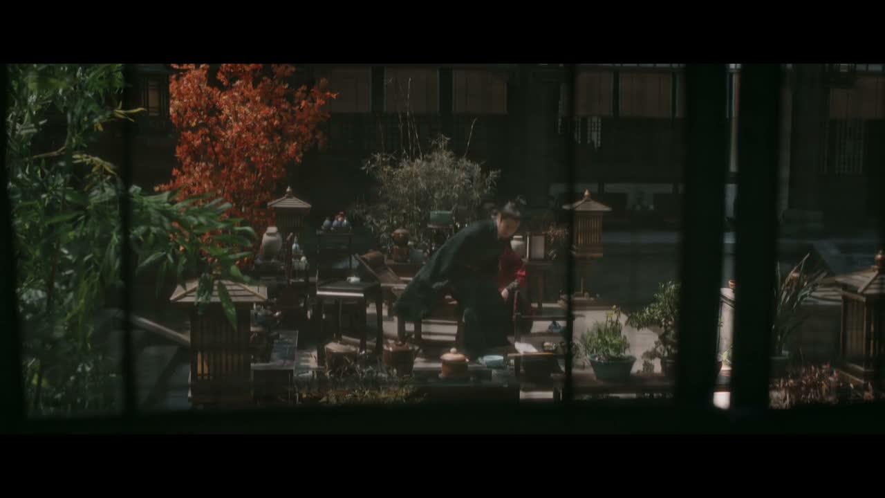 平白无故地玷污别人的清誉