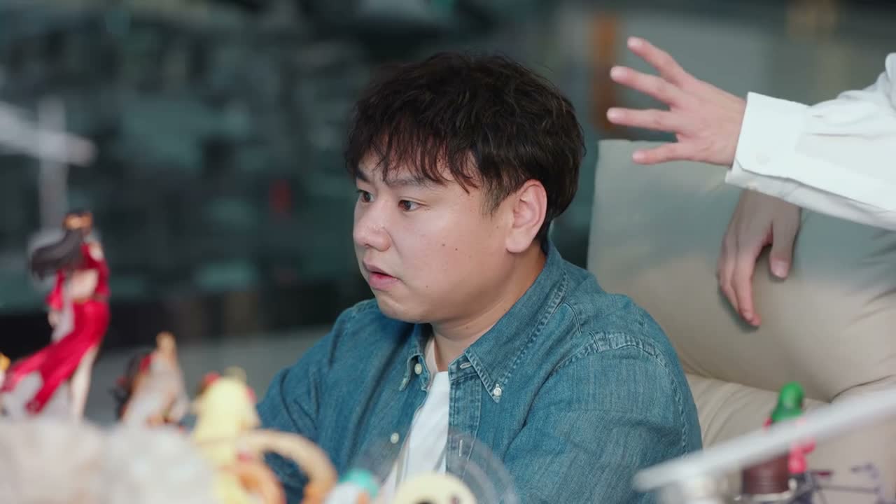 所有市面上的网游 他基本上都神装
