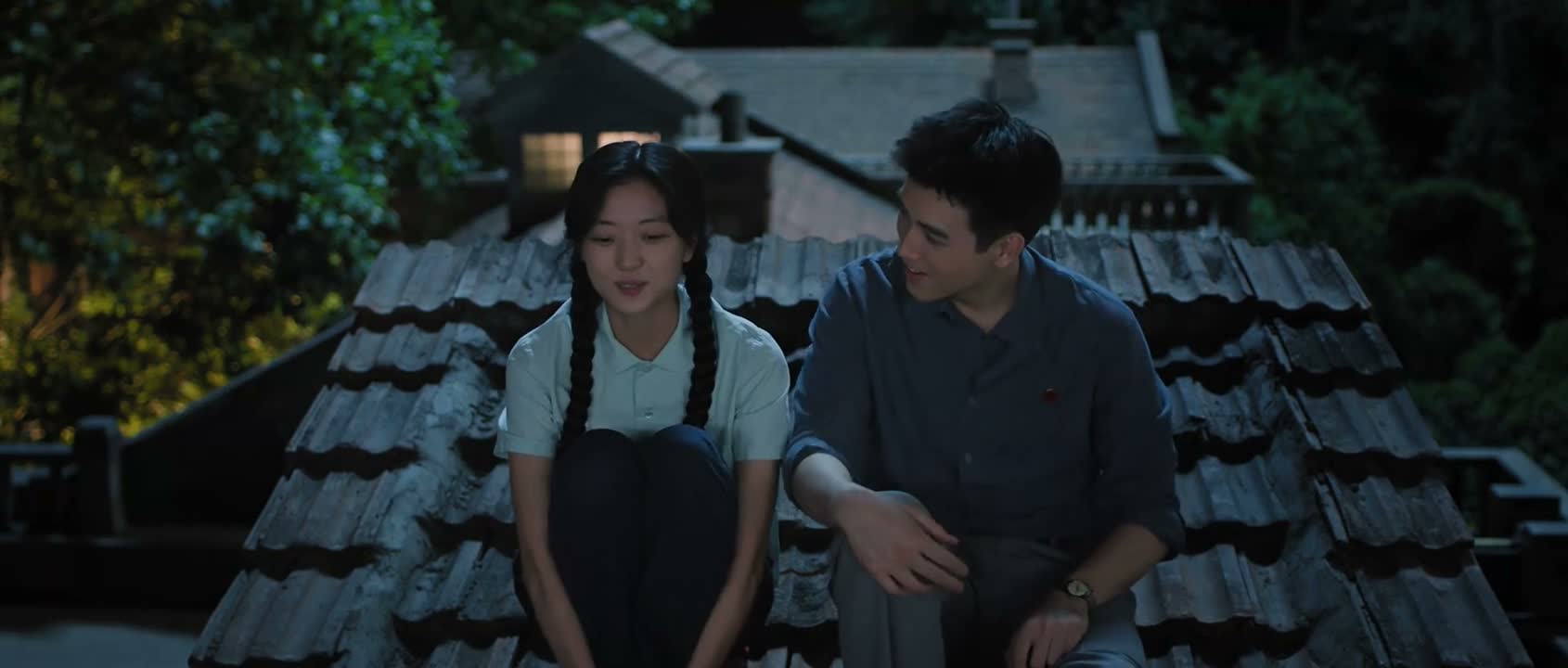 就是我们现在在做板报嘛