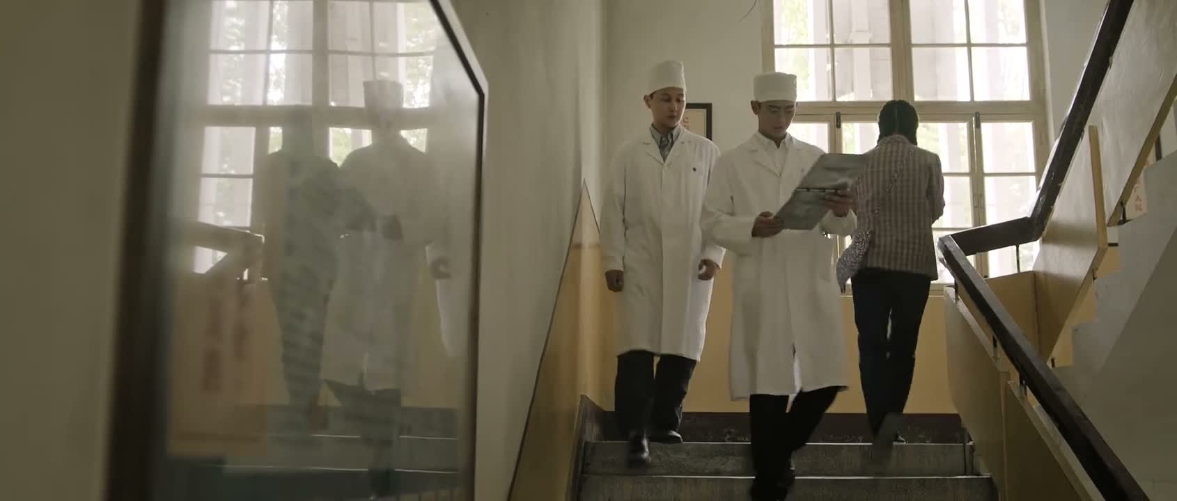 十七床的病人要多观察 一旦发现高热反应