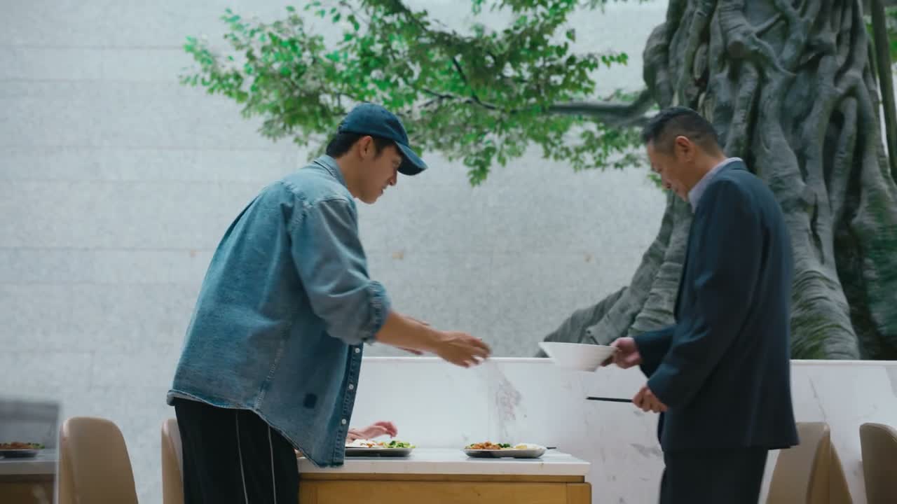 你就凑合吃碗长寿面意思意思吧