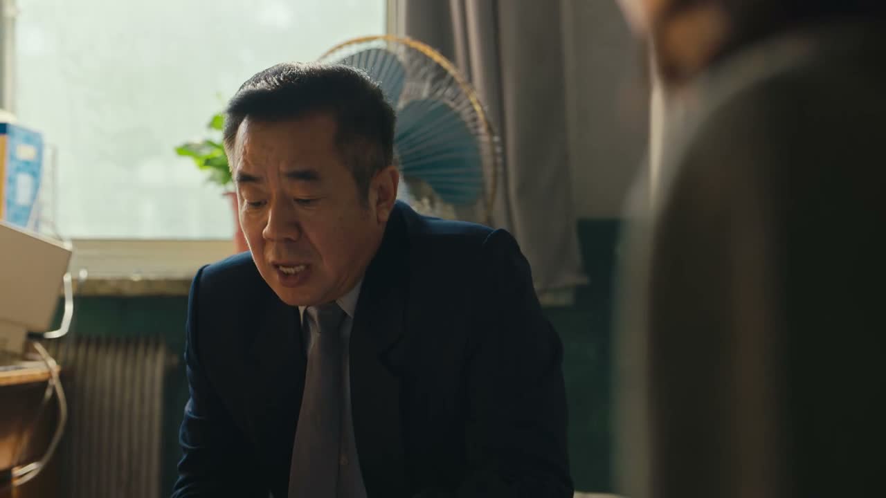 现在呢 这个学校和医院呢