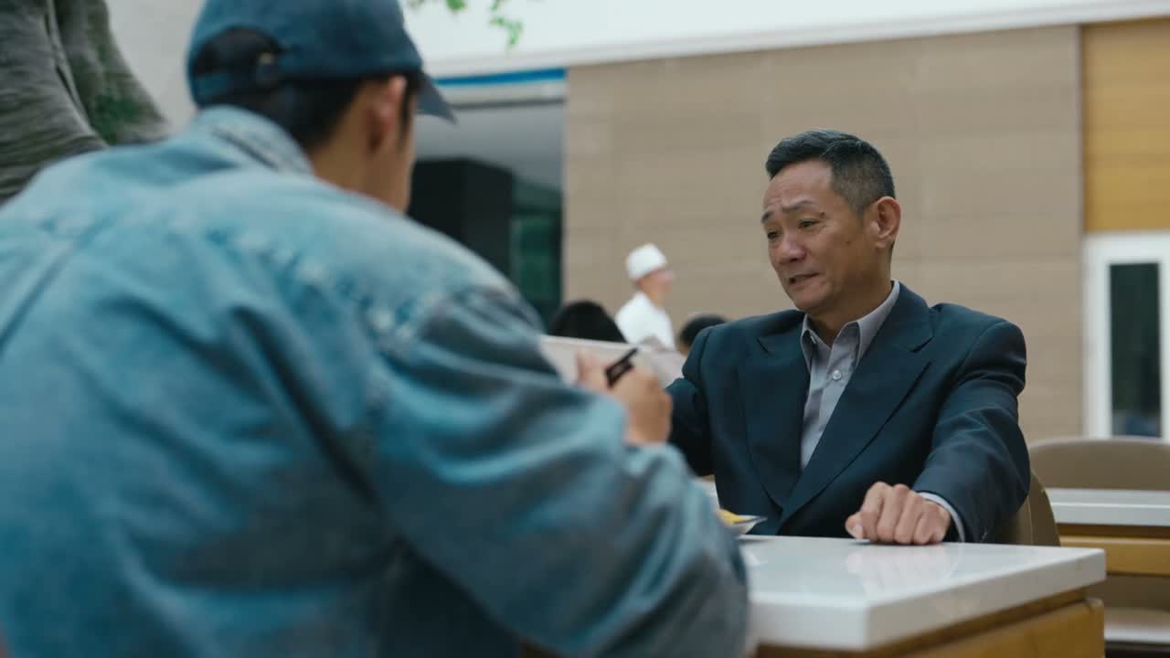 一辈子给她铺好路吧