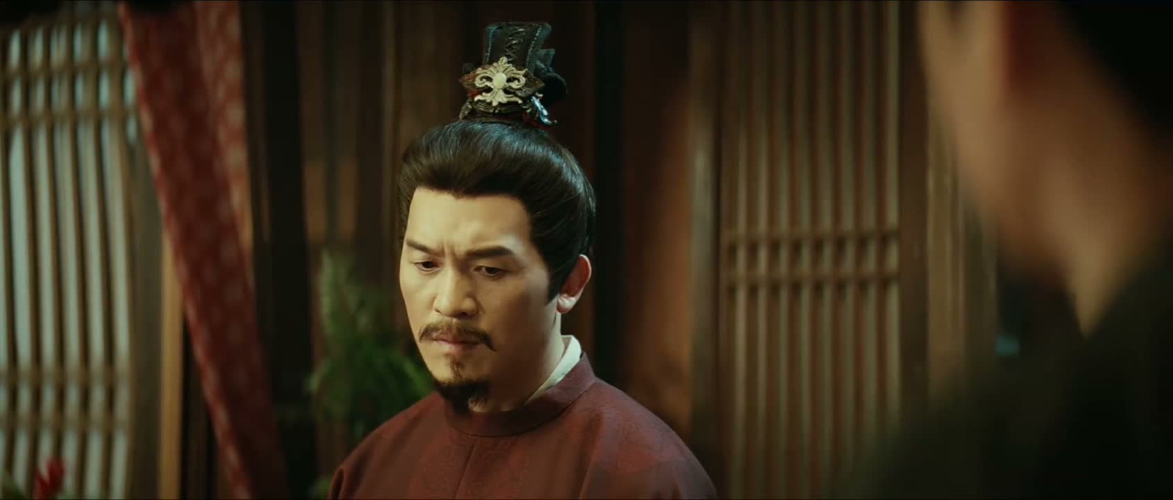 于是拼命努力