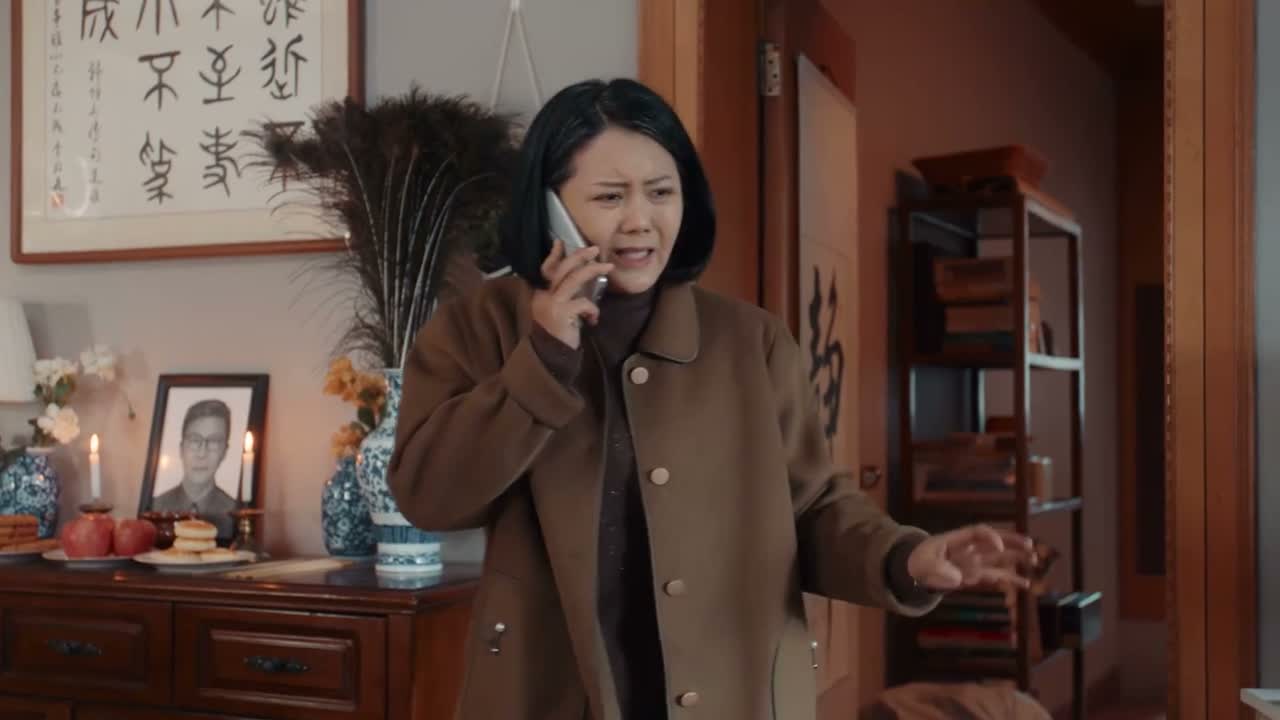 我家里现在乱得都插不了脚了
