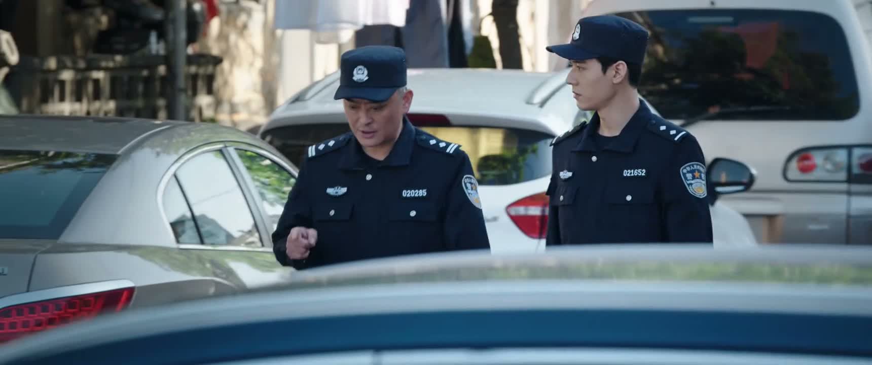 名牌大学正儿八经的毕业生