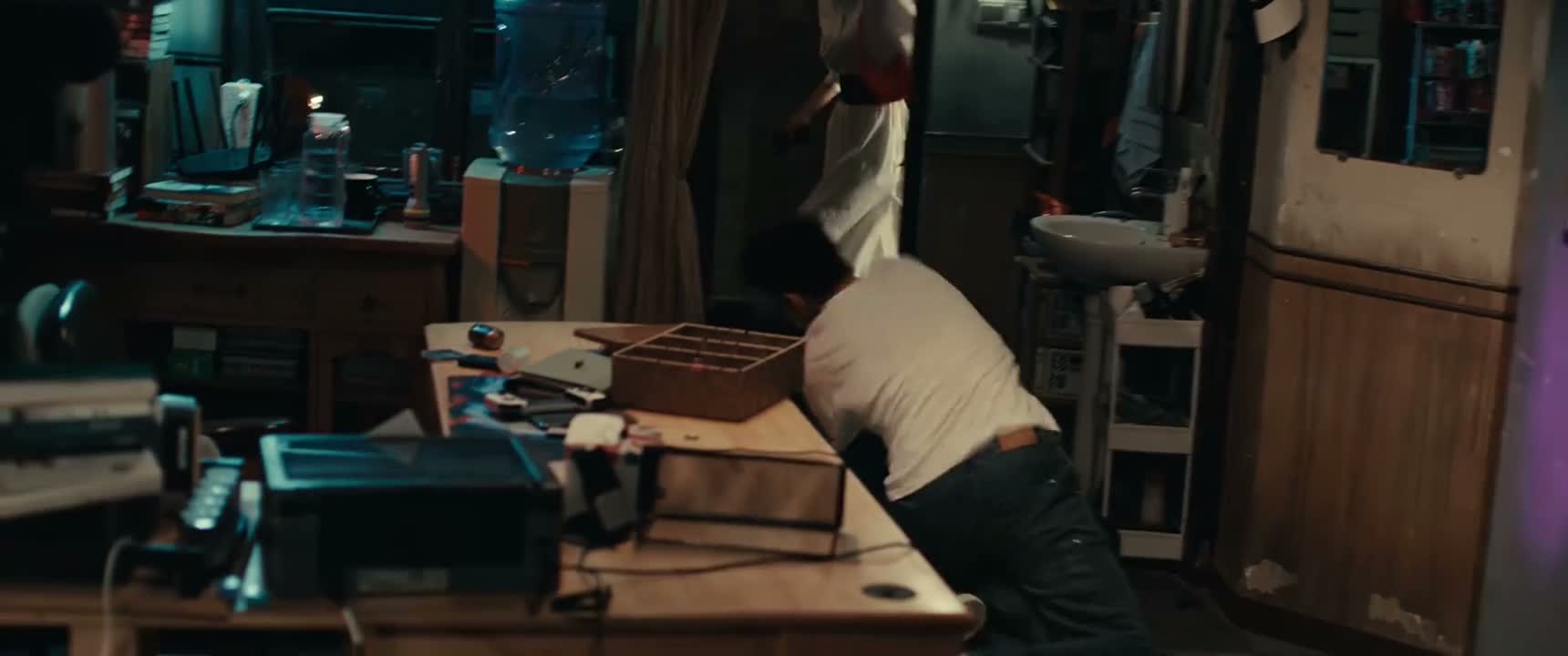 你是人吗 干什么呀你们