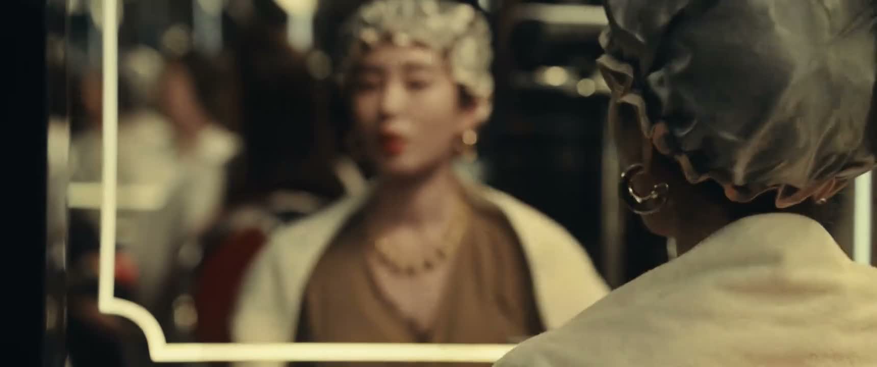 我们两个才在一起不到两个月