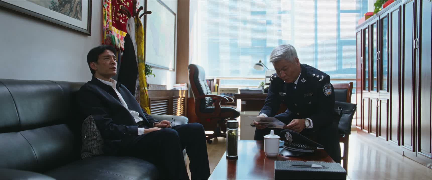 就是凶手 在畏罪潜逃的路上