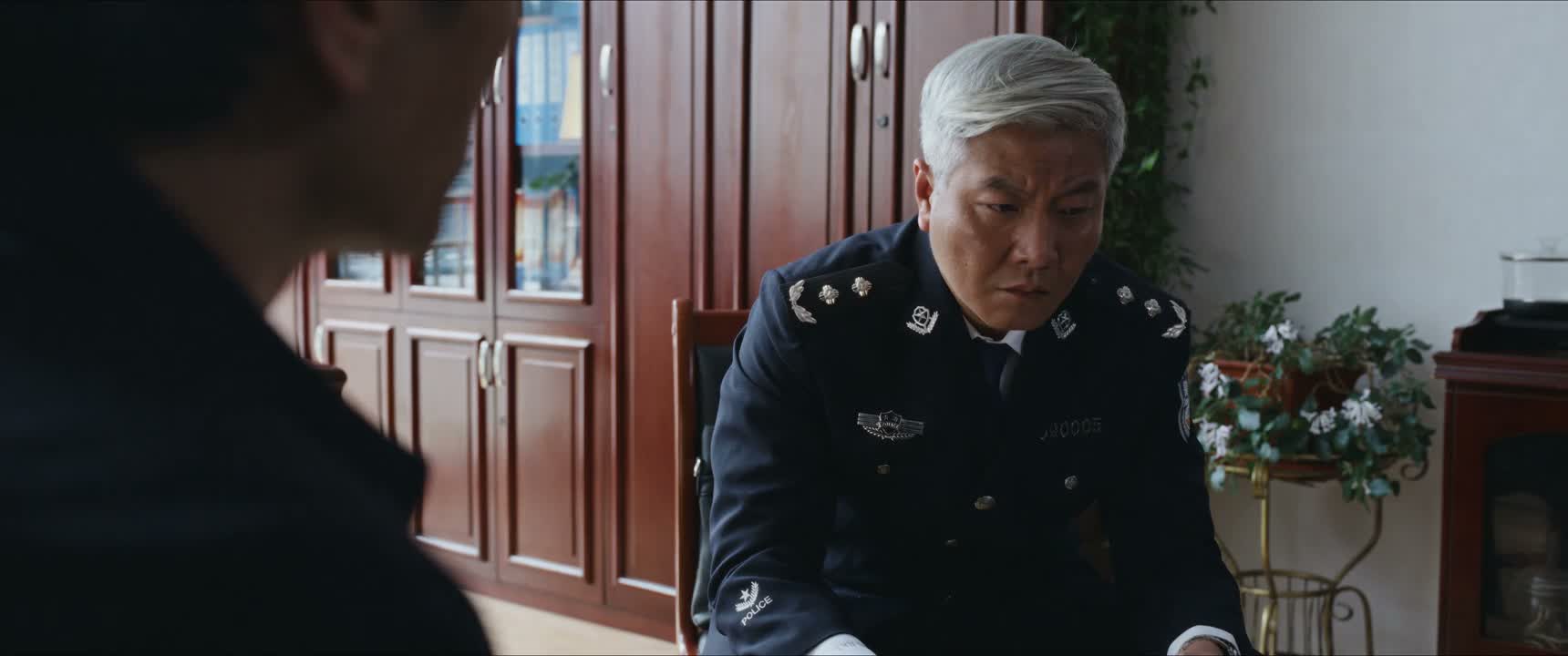 没有让他受到法律的审判