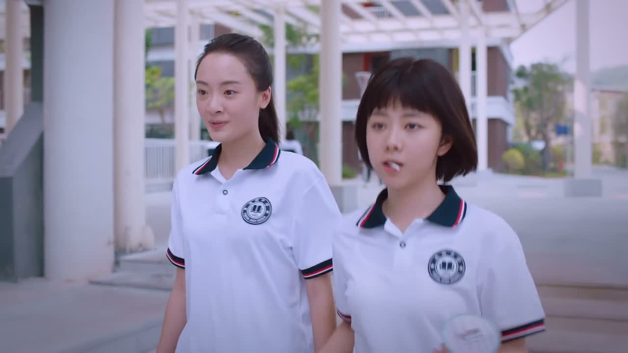 那说明人家演技好喽
