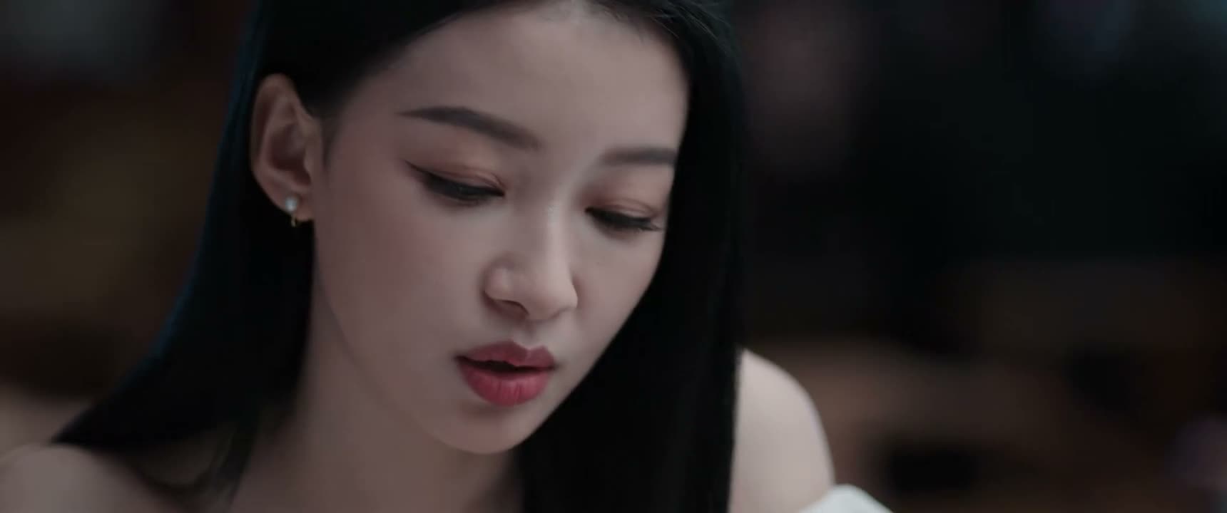 都说人得向前看
