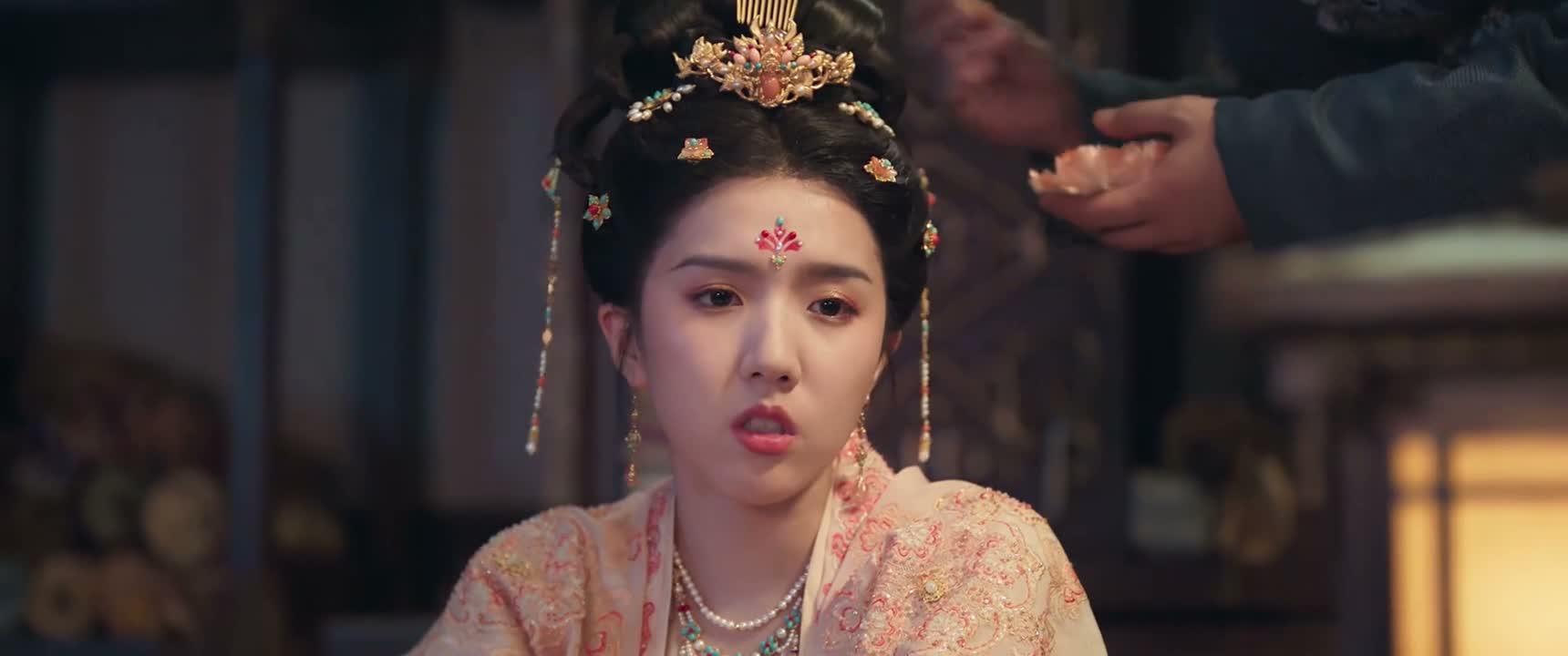 明明一直挺想要注意自己的身份