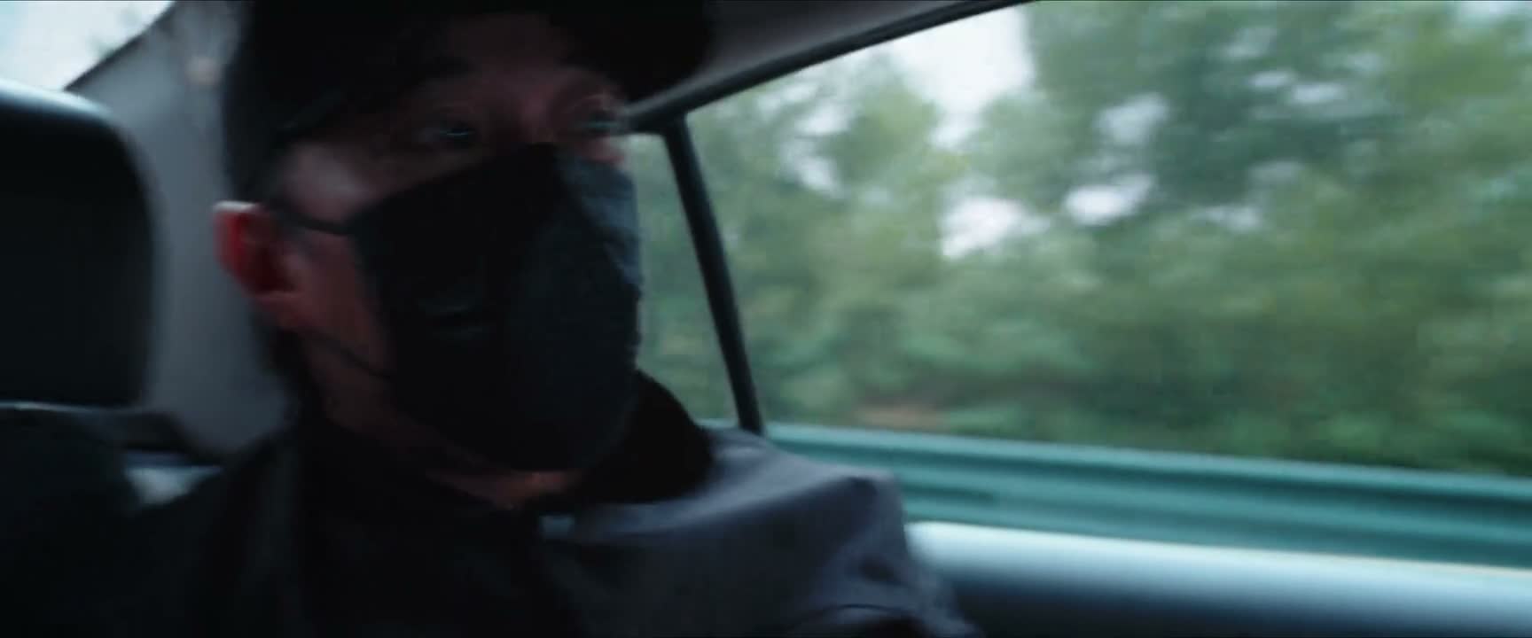给我把油门踩死
