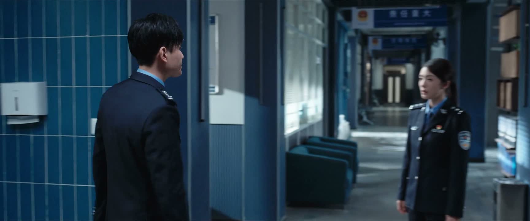 怎么不跟三哥多聊两句啊