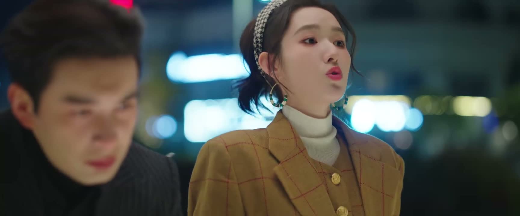不说了 小嘴巴闭起来