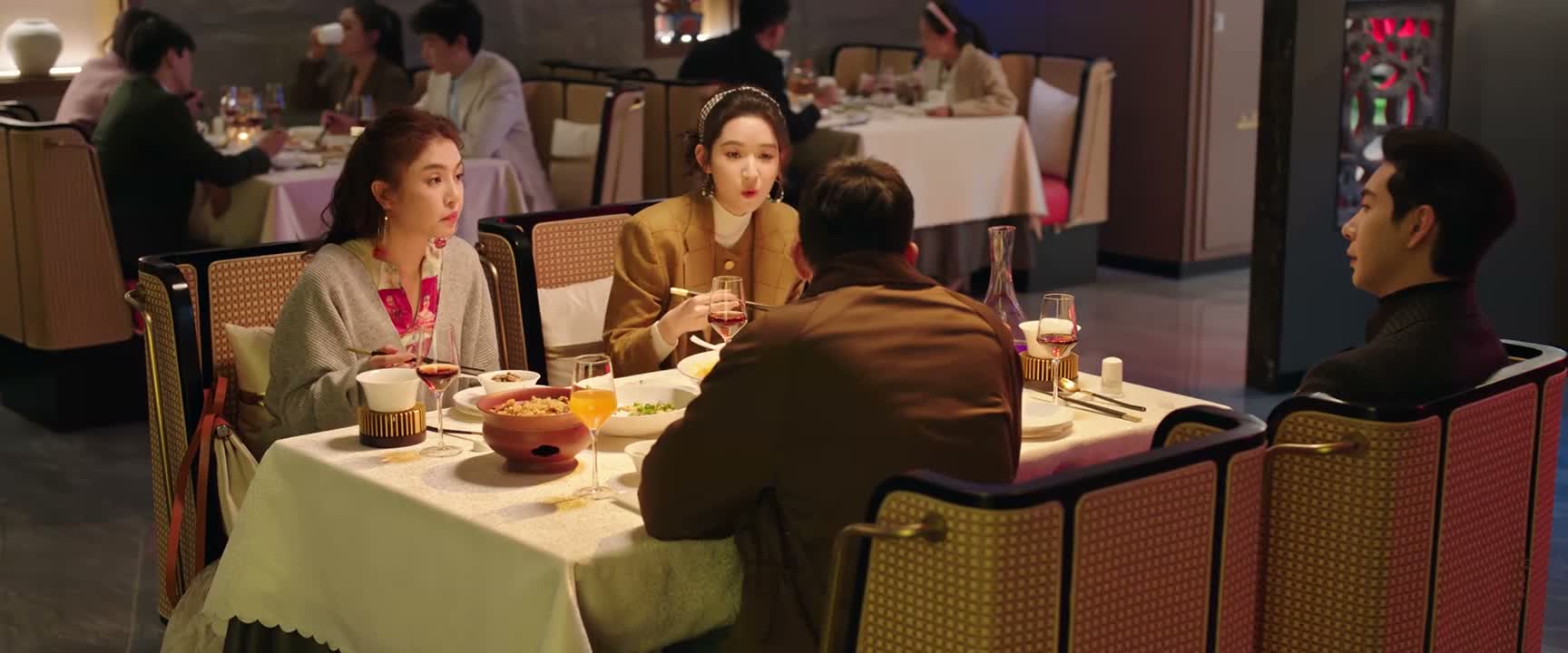 我是真没想到你们俩也认识