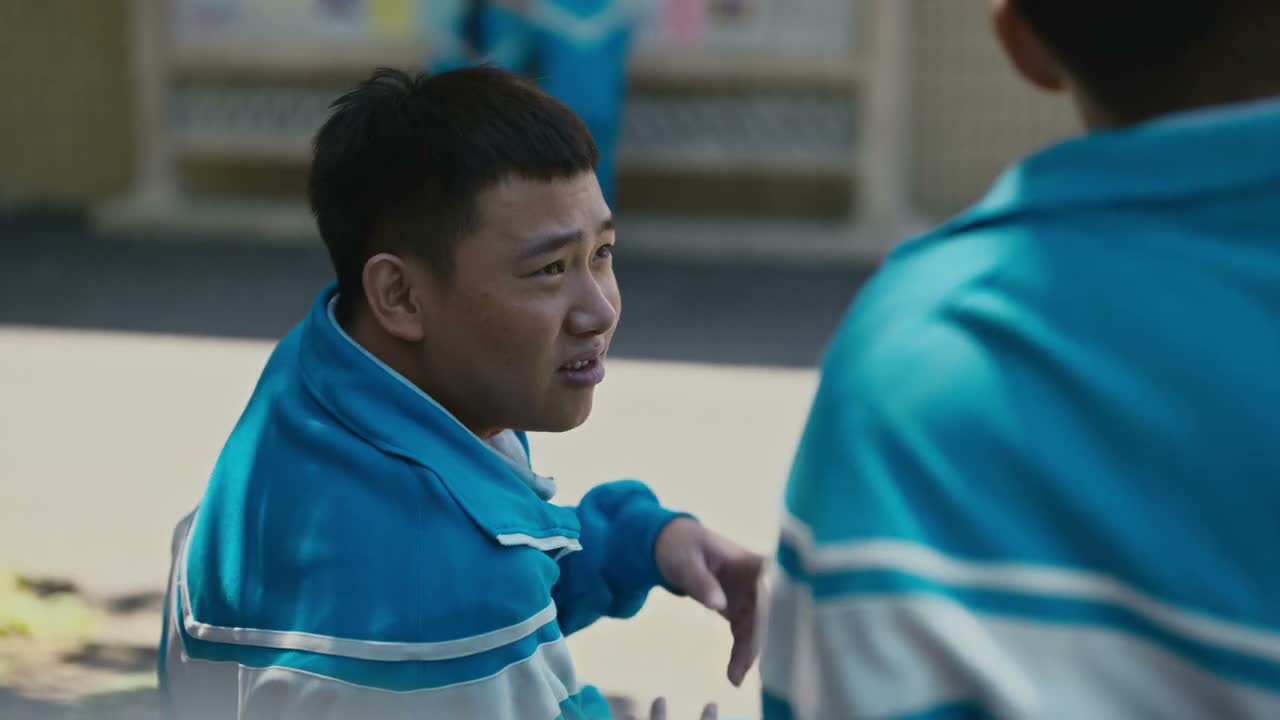一看你就没跟女孩道歉过