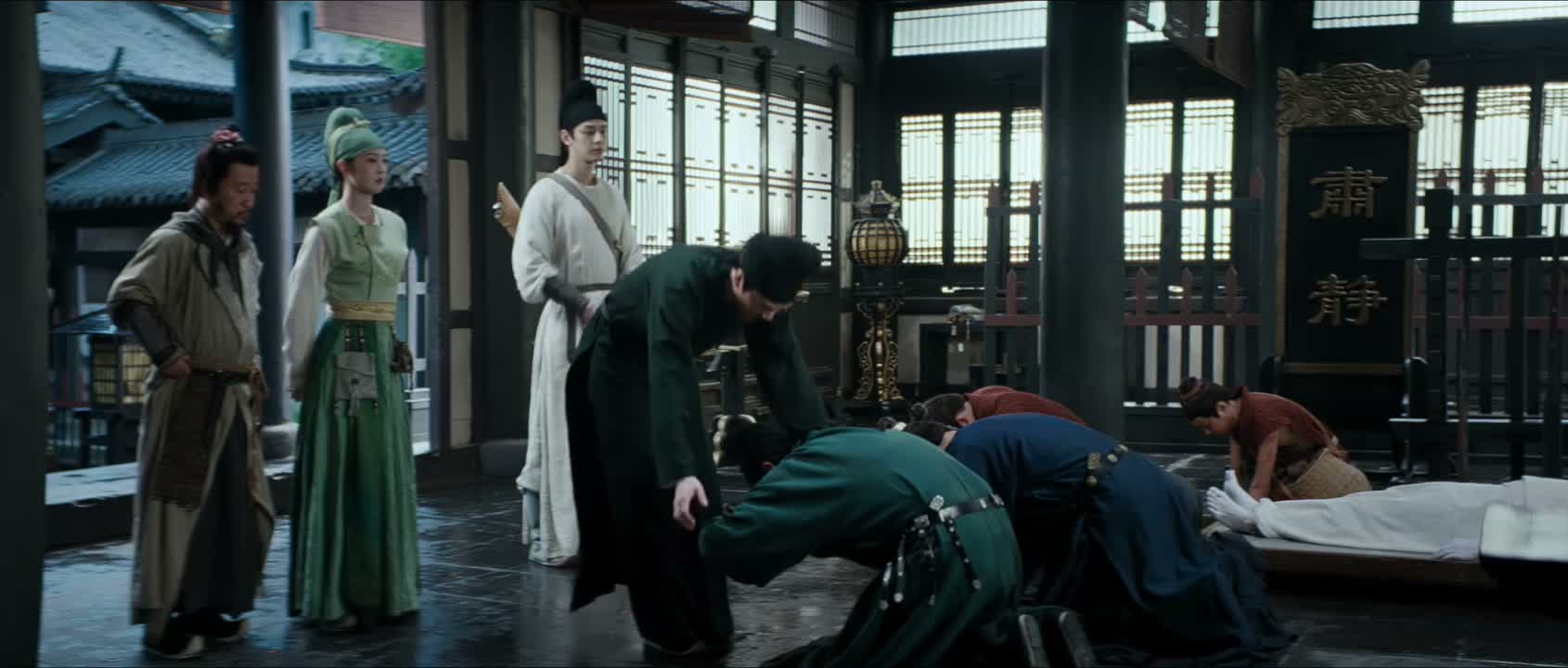 大人快快请起