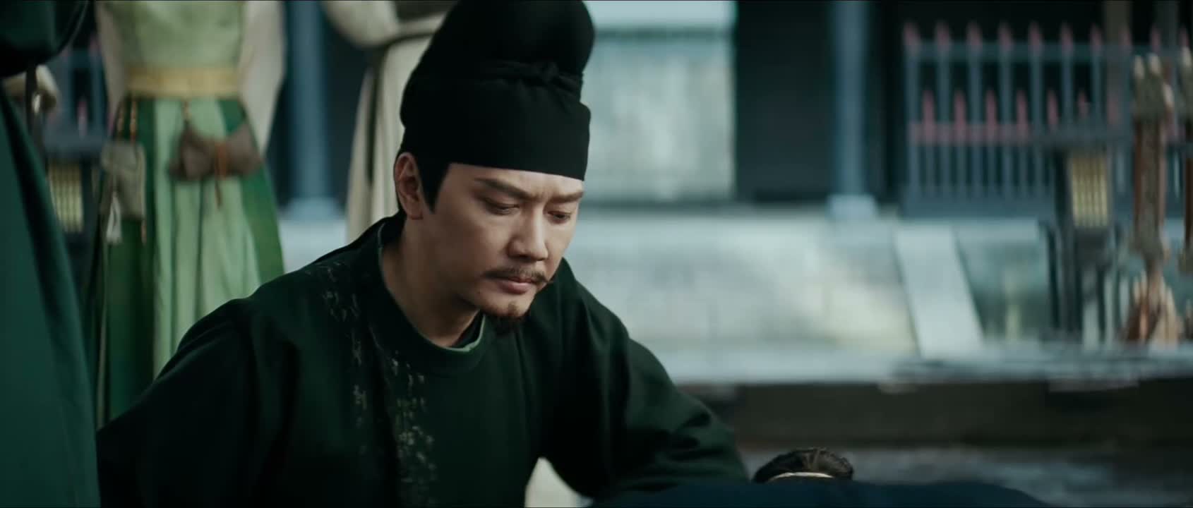 还望大人见谅