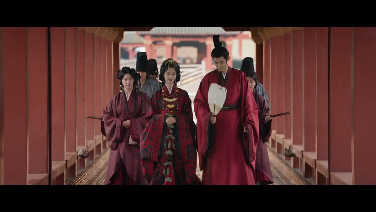 莫不是臣衣冠不整?