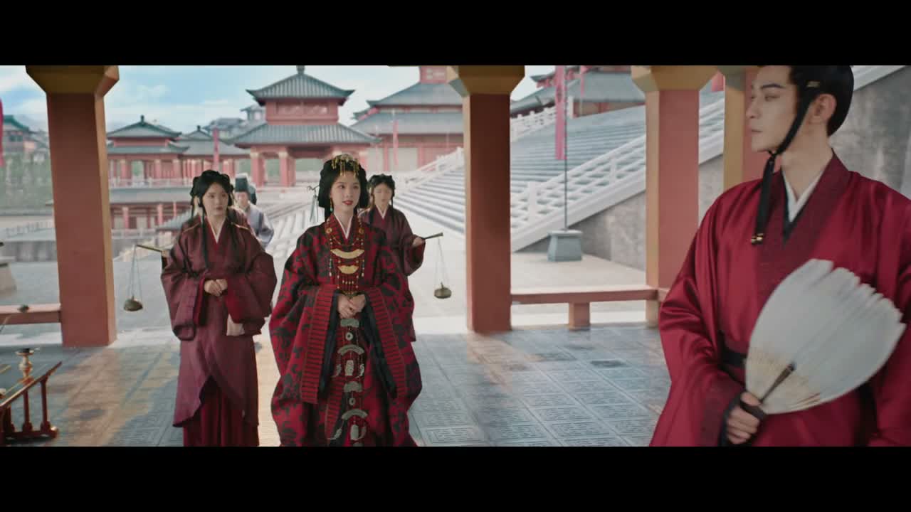谢大人 还没走?