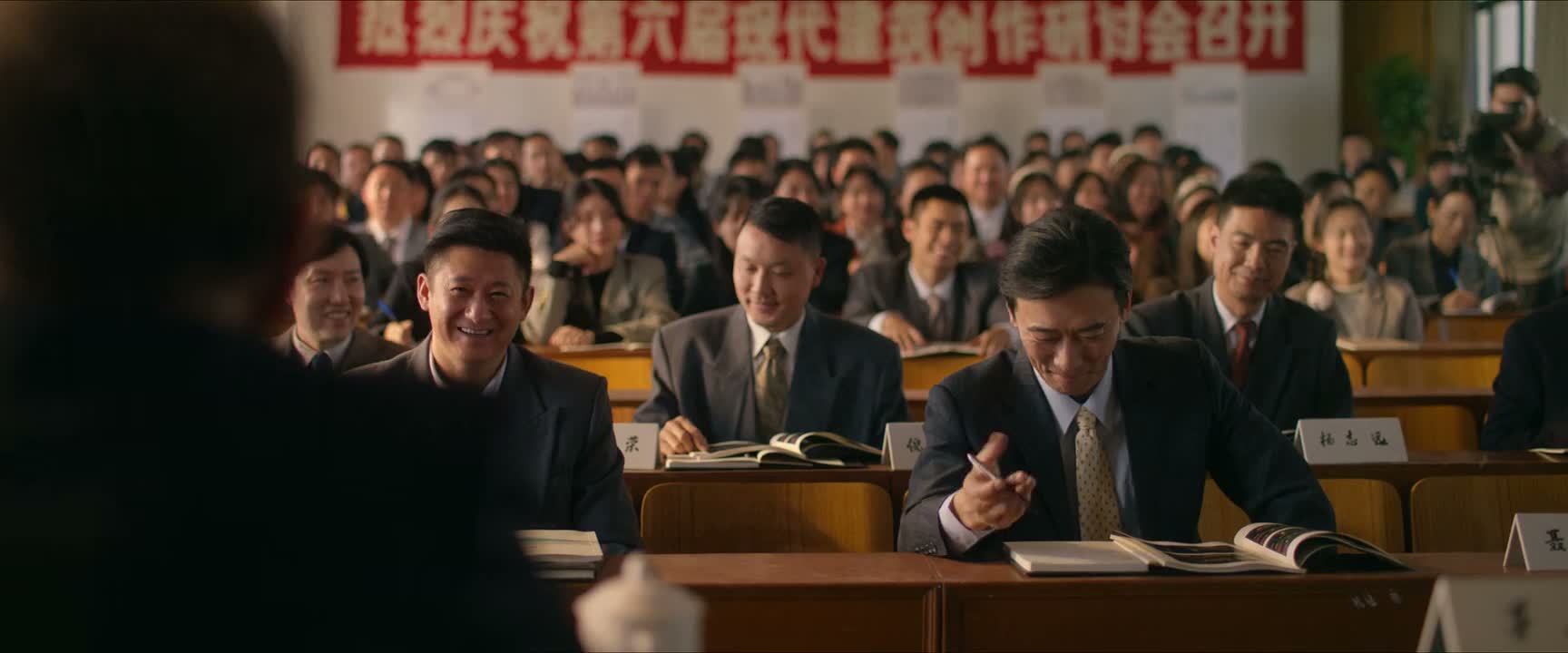 诸位 暂停一下