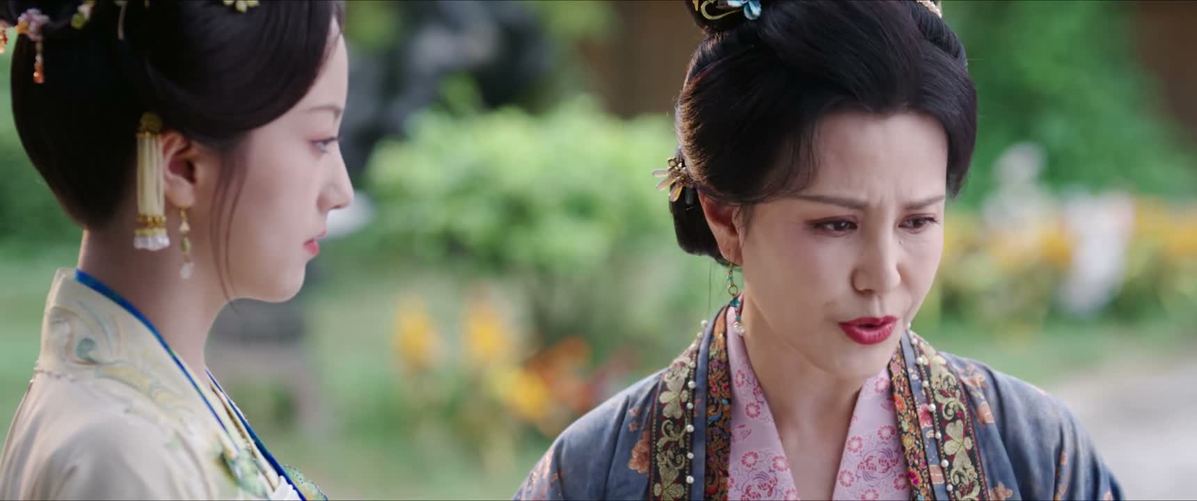 该低头就低头