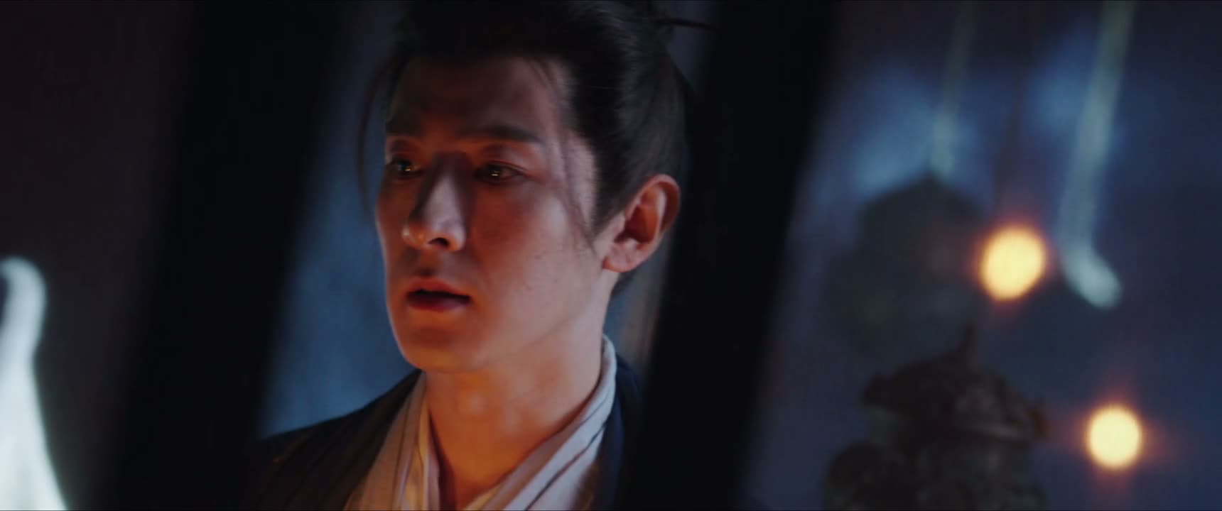 就在此处 看看她吧