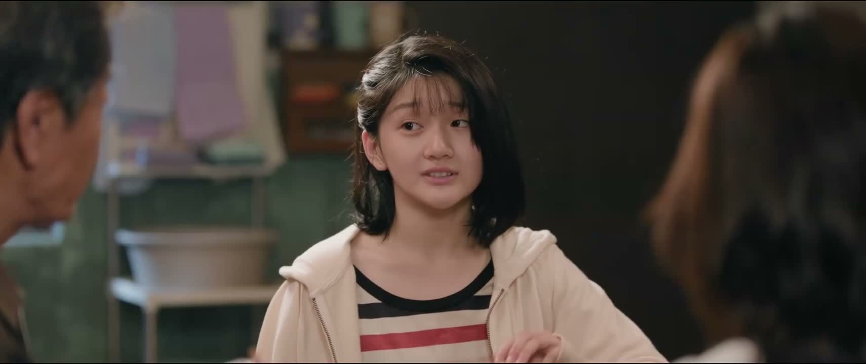 对自己女儿的长相 还挺自信的