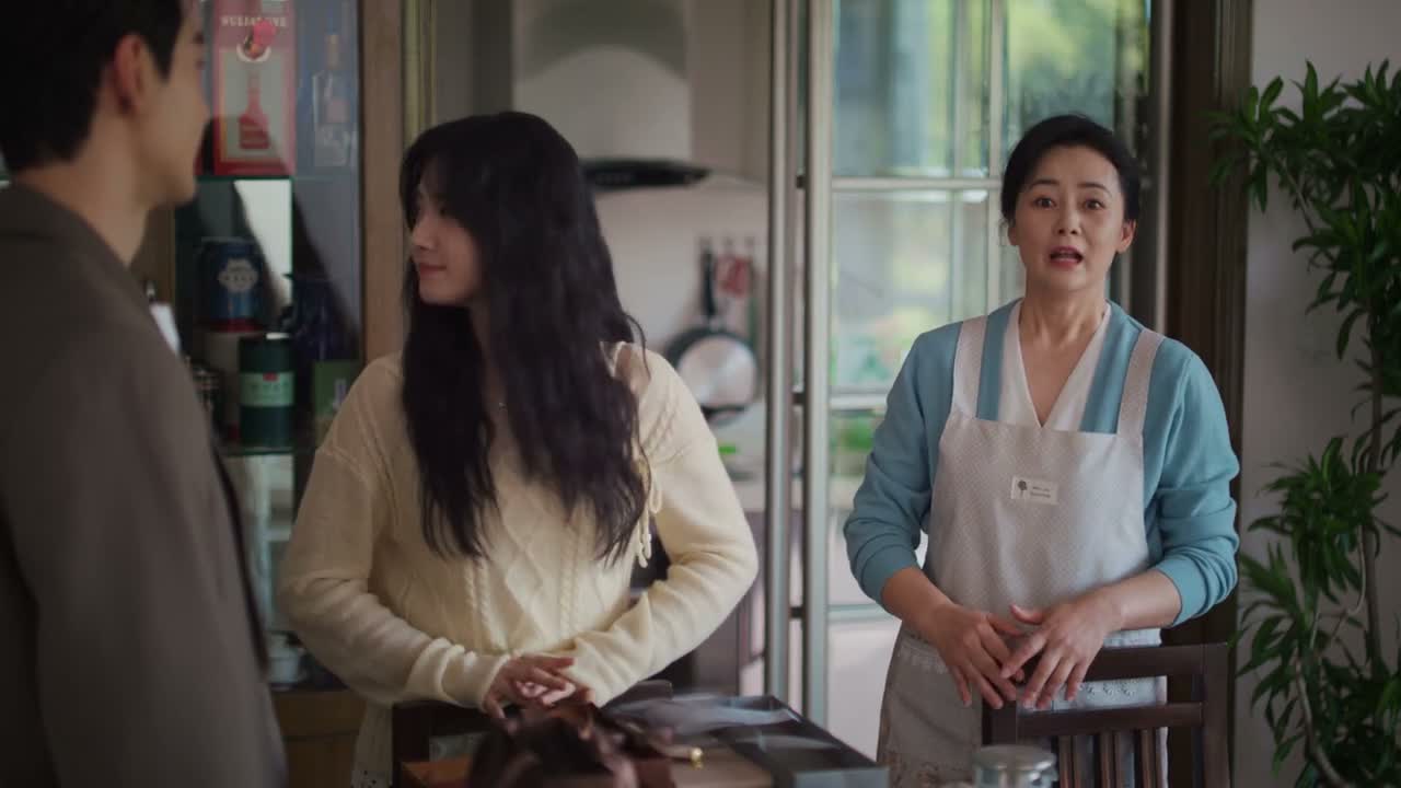 老胡啊 人来啦