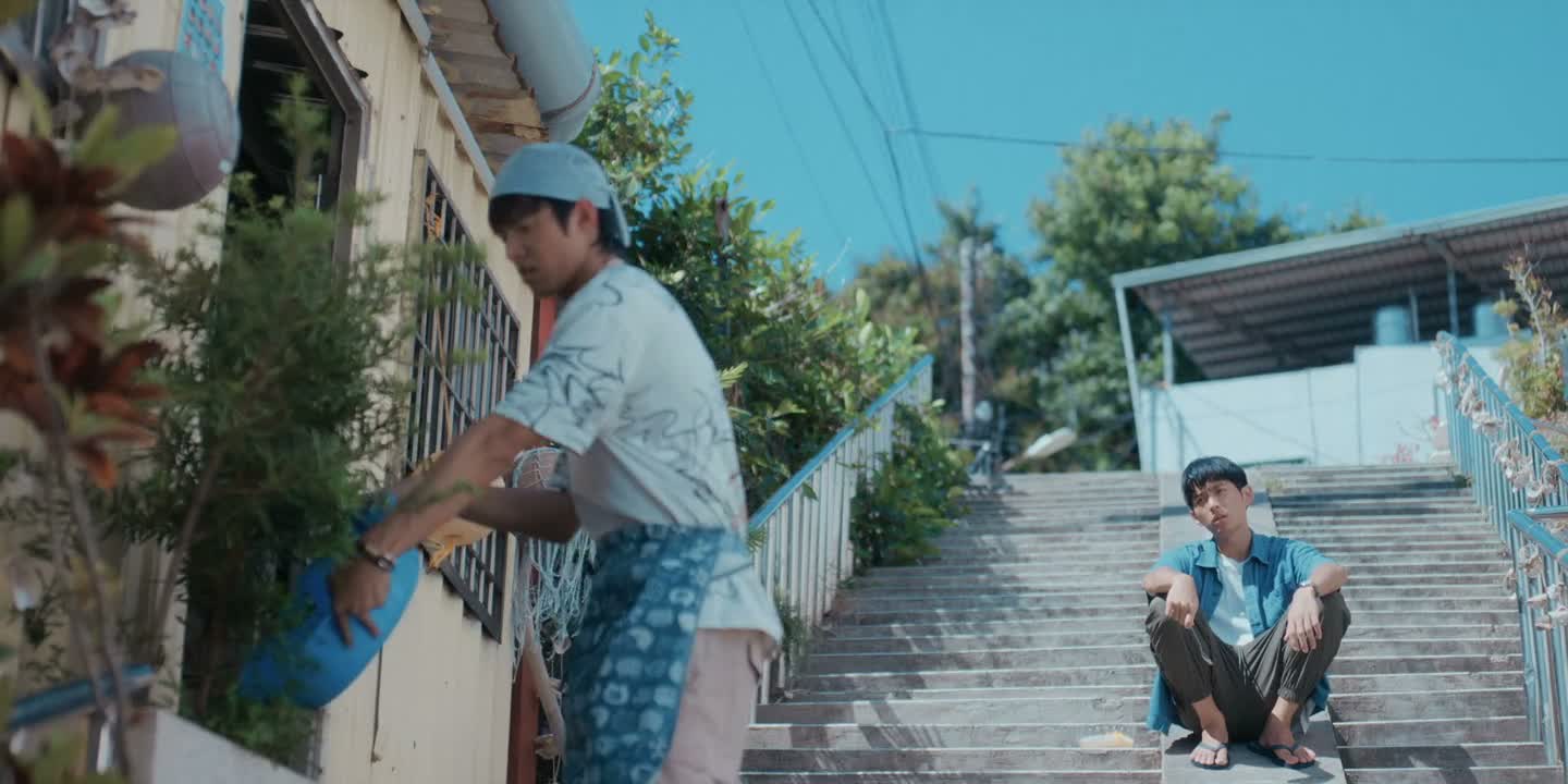 还是他是把小右认成你啊