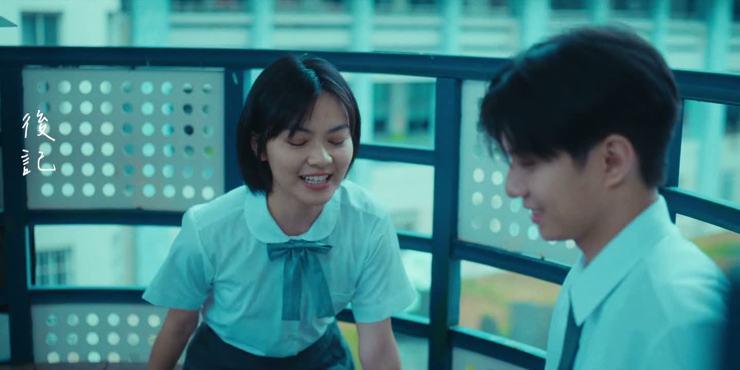 我刚刚看到你在看画