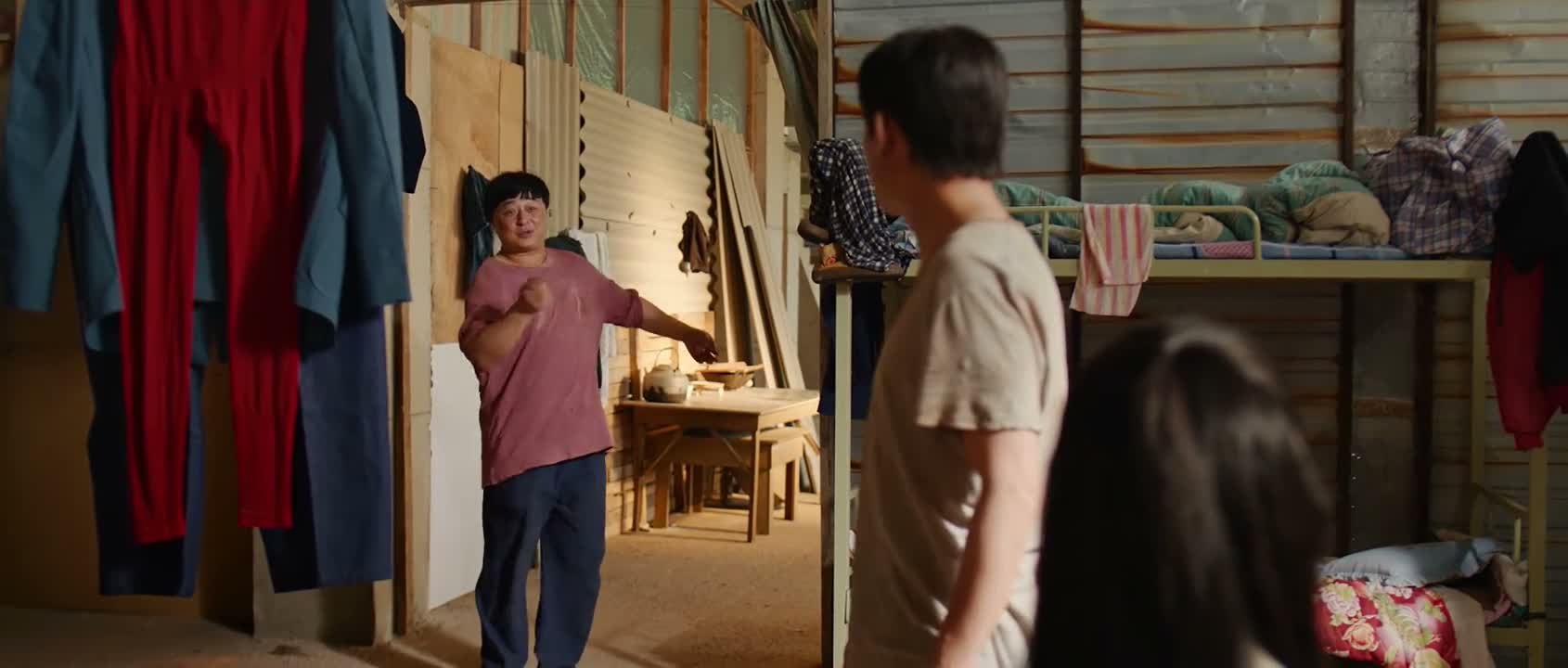 大家都在门口等着感谢你呢